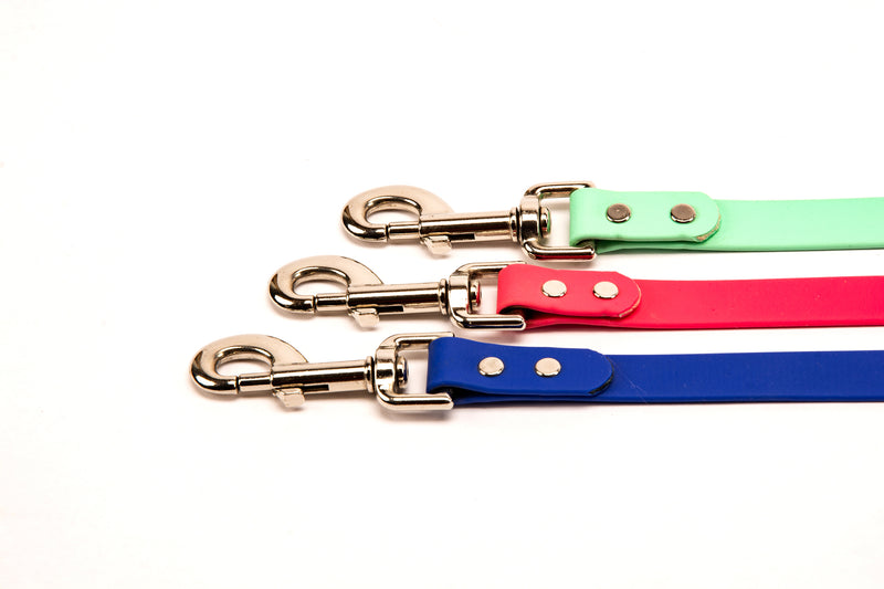 Load image into Gallery viewer, Biothane Dog Leash - 5FT Line - 3/4th Width - High Visibility Colors - Sturdy Dog Leash - Sturdy Hardware - Waterproof - Easy to Clean
